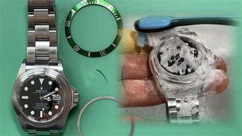 how to pop off a bezel on a rolex watch|rolex submariner bezel insert.